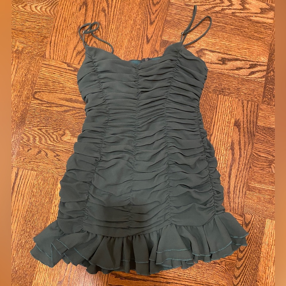 Lucy In The Sky - Remi Ruched Bodycon Dress in Green